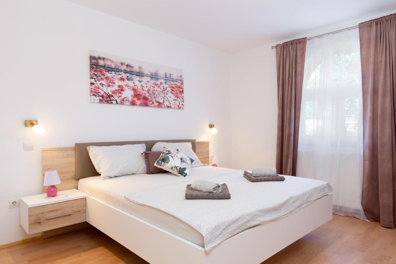 Villa Marko Medulin Exteriör bild
